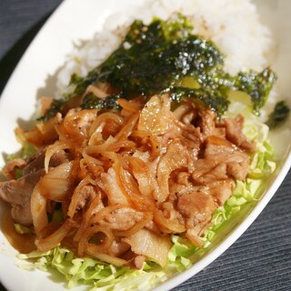 ＊ぱぱっとお昼の豚肉炒めワンプレートで＊